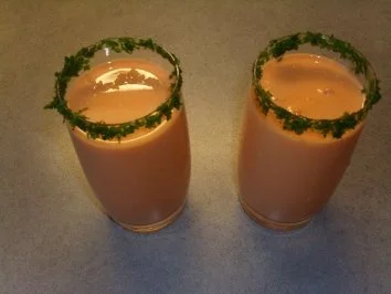 Rezept: Getränke: Oster-Drink mit Rüben und Apfel Bild Nr. 2 Getränke: Oster-Drink mit Rüben und Apfel - Rezept - Bild Nr. 2