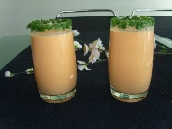 Rezept: Getränke: Oster-Drink mit Rüben und Apfel Getränke: Oster-Drink mit Rüben und Apfel - Rezept