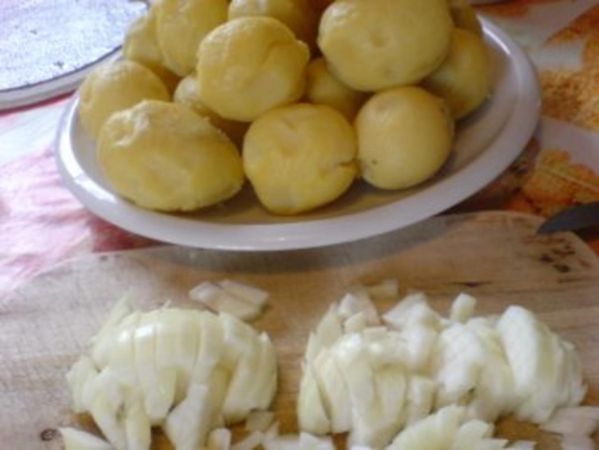 Bratkartoffeln mit Sülze und Remouladensoße - Rezept - Bild Nr. 7
