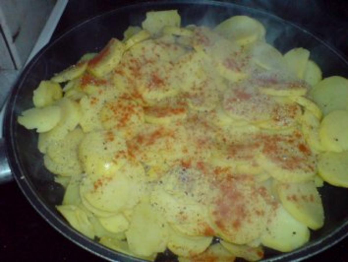Bratkartoffeln mit Sülze und Remouladensoße - Rezept - Bild Nr. 8