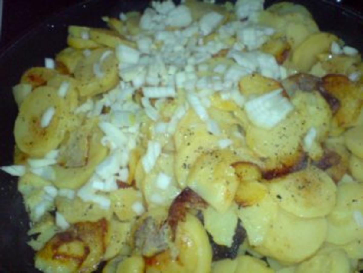 Bratkartoffeln mit Sülze und Remouladensoße - Rezept - Bild Nr. 9