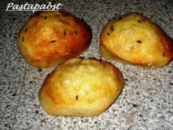 Rezept: Zwiebelrahmsüppchen Bild Nr. 4 Zwiebelrahmsüppchen - Rezept - Bild Nr. 4