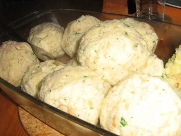 Semmelknödel meine Art - Rezept