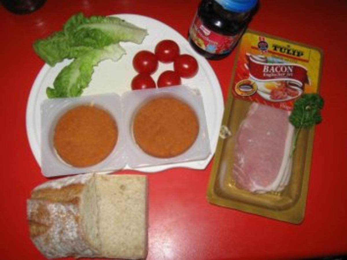 Gebackener Camembert auf Baguette - schnell &amp; einfach - 69 kcal/100g