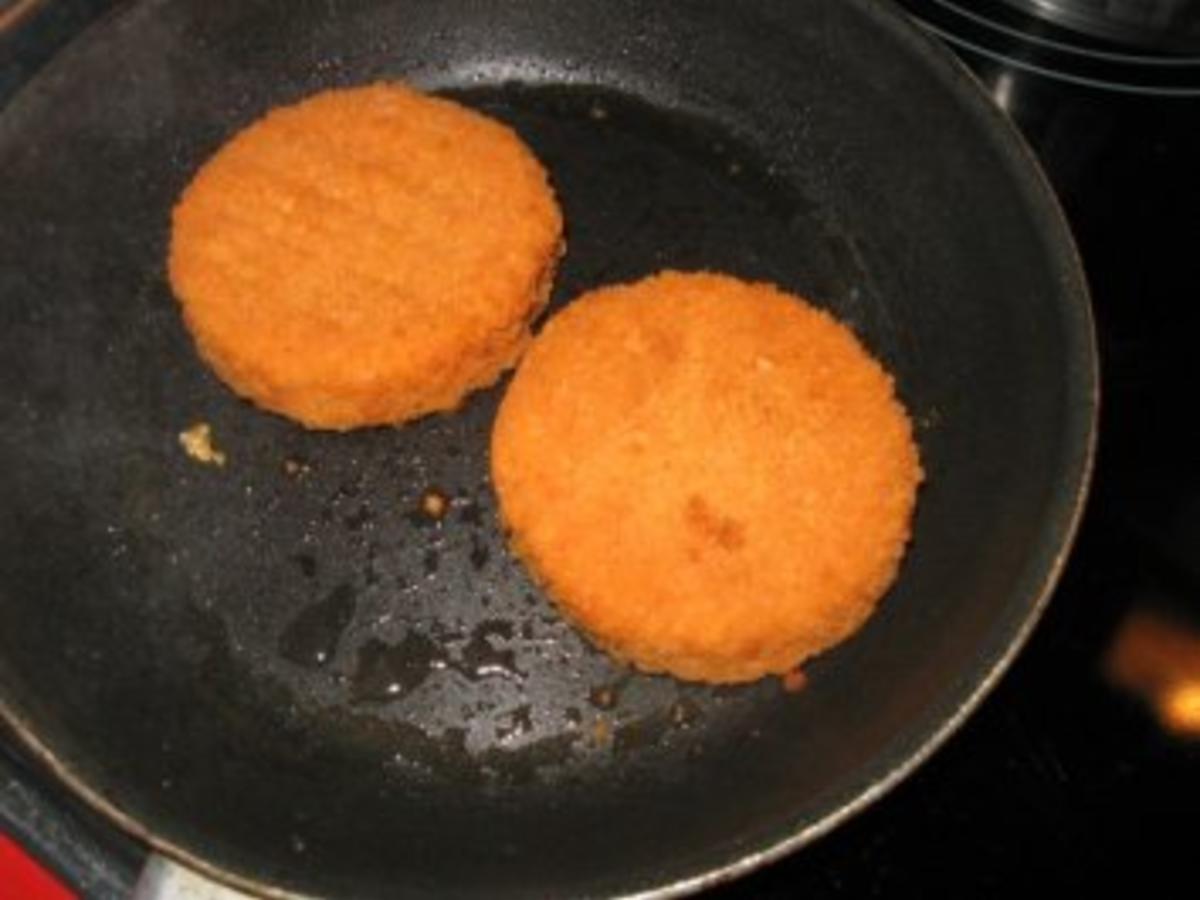 Gebackener Camembert auf Baguette - schnell &amp; einfach - 69 kcal/100g