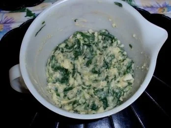 Rezept: Kartoffel-Spinat-Pflanzerl mit Kräuterquark-Dip Bild Nr. 3 Kartoffel-Spinat-Pflanzerl mit Kräuterquark-Dip - Rezept - Bild Nr. 3