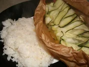 Pangasiusfilet mit Paprikagemüse im Zucchinimantel - Rezept