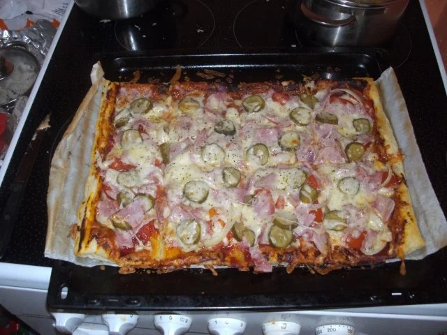 Rezept: Blätterteig-Pizza Blätterteig-Pizza - Rezept