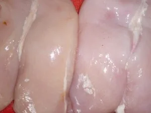 Hähnchenfilet "Ras El Hanout" an Champignonköpfen mit Pistaziensalz und Ziegenkäsenocken - Rezept - Bild Nr. 3