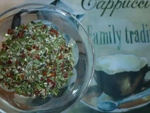 Hähnchenfilet "Ras El Hanout" an Champignonköpfen mit Pistaziensalz und Ziegenkäsenocken - Rezept - Bild Nr. 4