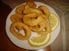 FRITTIERTE TINTENFISCHRINGE ( KALAMARAKIA TIGANITA ) - Rezept