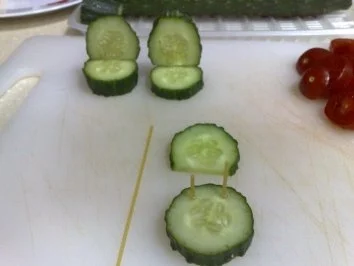 Rezept: Salat mit Meeresfrüchten an Sashimi aus Lachs und Shrimps Bild Nr. 4 Salat mit Meeresfrüchten an Sashimi aus Lachs und Shrimps - Rezept - Bild Nr. 4