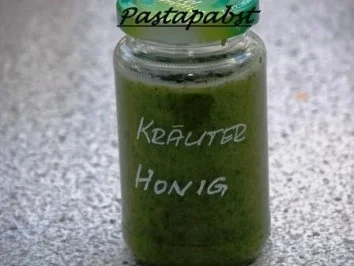 Rezept: Thymian Panna Cotta mit Himbeerespuma Bild Nr. 4 Thymian Panna Cotta mit Himbeerespuma - Rezept - Bild Nr. 4