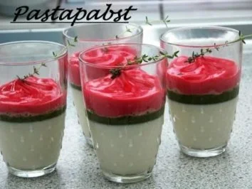 Rezept: Thymian Panna Cotta mit Himbeerespuma Bild Nr. 6 Thymian Panna Cotta mit Himbeerespuma - Rezept - Bild Nr. 6