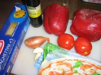 Rezept: Gefüllte Paprika mit Saghettini und Oliven Bild Nr. 2 Gefüllte Paprika mit Saghettini und Oliven - Rezept - Bild Nr. 2