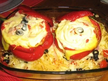 Rezept: Gefüllte Paprika mit Saghettini und Oliven Bild Nr. 7 Gefüllte Paprika mit Saghettini und Oliven - Rezept - Bild Nr. 7