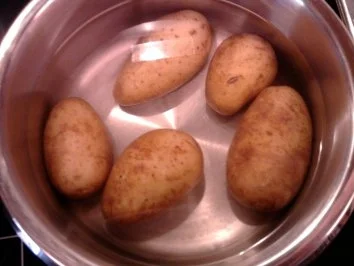 Rezept: Herzhafte Röstkartöffelchen Bild Nr. 2 Herzhafte Röstkartöffelchen - Rezept - Bild Nr. 2