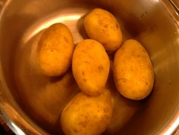 Rezept: Herzhafte Röstkartöffelchen Bild Nr. 3 Herzhafte Röstkartöffelchen - Rezept - Bild Nr. 3