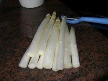 Rezept: Salatbar: SPARGELSALAT Bild Nr. 2 Salatbar: SPARGELSALAT - Rezept - Bild Nr. 2