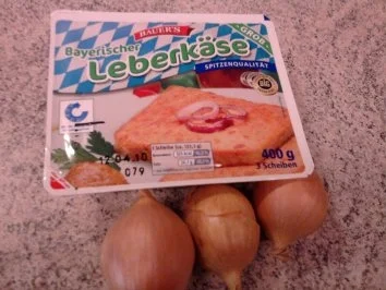 Fleischkäse in Zwiebel-Bier-Sosse - Rezept - Bild Nr. 2