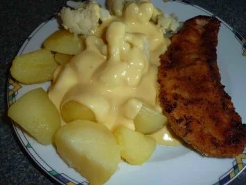 Käseschnitzel mit Blumenkohl,Salzkartoffeln und Sauce Hollandaise - Rezept