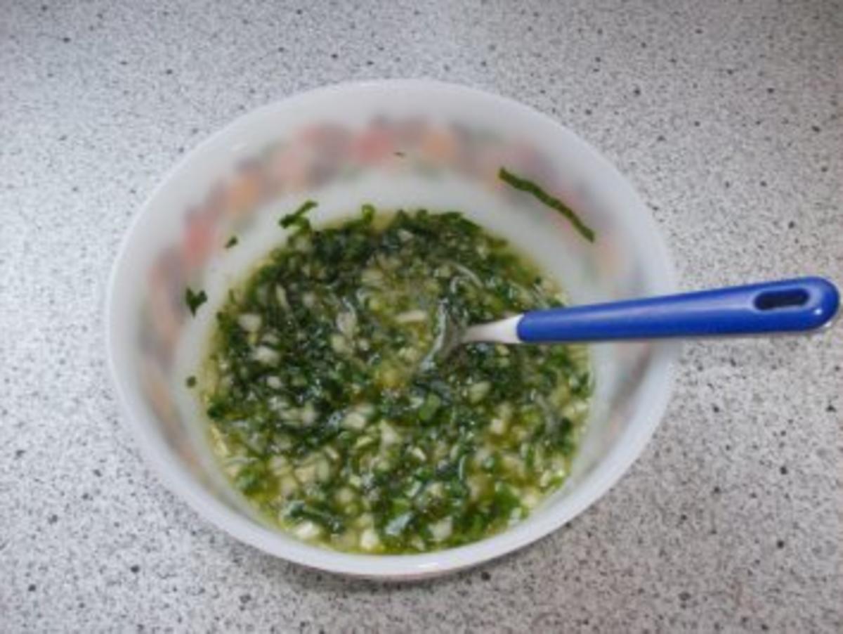 Grüner Spargel auf Feldsalat mit Bärlauch-Eier Dressing - Rezept - Bild Nr. 4