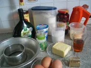 Süßspeisen + Desserts: Rum - Savarin - Rezept