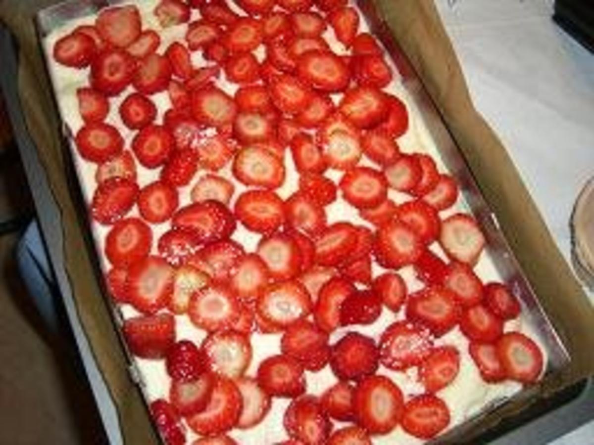 Kuchenmoms Erdbeerschnitten - Rezept - Bild Nr. 4
