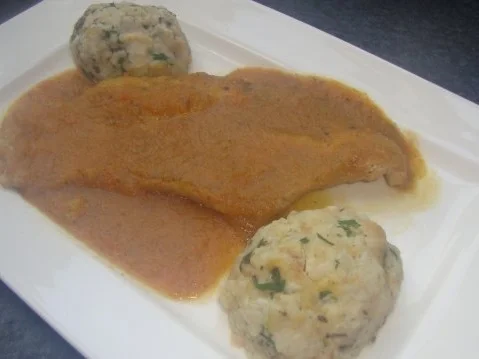 Rezept: Putenschnitzel mit Majoransauce Putenschnitzel mit Majoransauce - Rezept