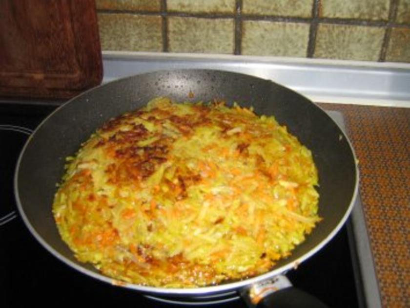 Kartoffel-Möhren-Rösti mit Wildlachsfilet an Kressesauce - Rezept ...