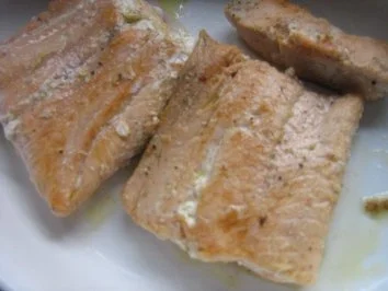 Kartoffel-Möhren-Rösti mit Wildlachsfilet an Kressesauce - Rezept - Bild Nr. 6