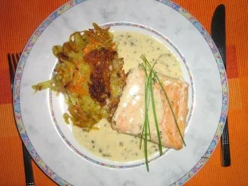 Kartoffel-Möhren-Rösti mit Wildlachsfilet an Kressesauce - Rezept - Bild Nr. 7