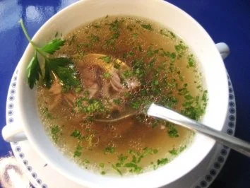 Klare Entenbrühe .... - Rezept