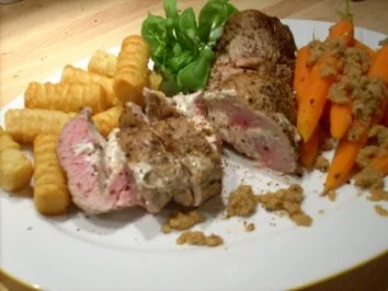 Rezept: Gefülltes Lendchen mit jungen Möhren Bild Nr. 2 Gefülltes Lendchen mit jungen Möhren - Rezept - Bild Nr. 2