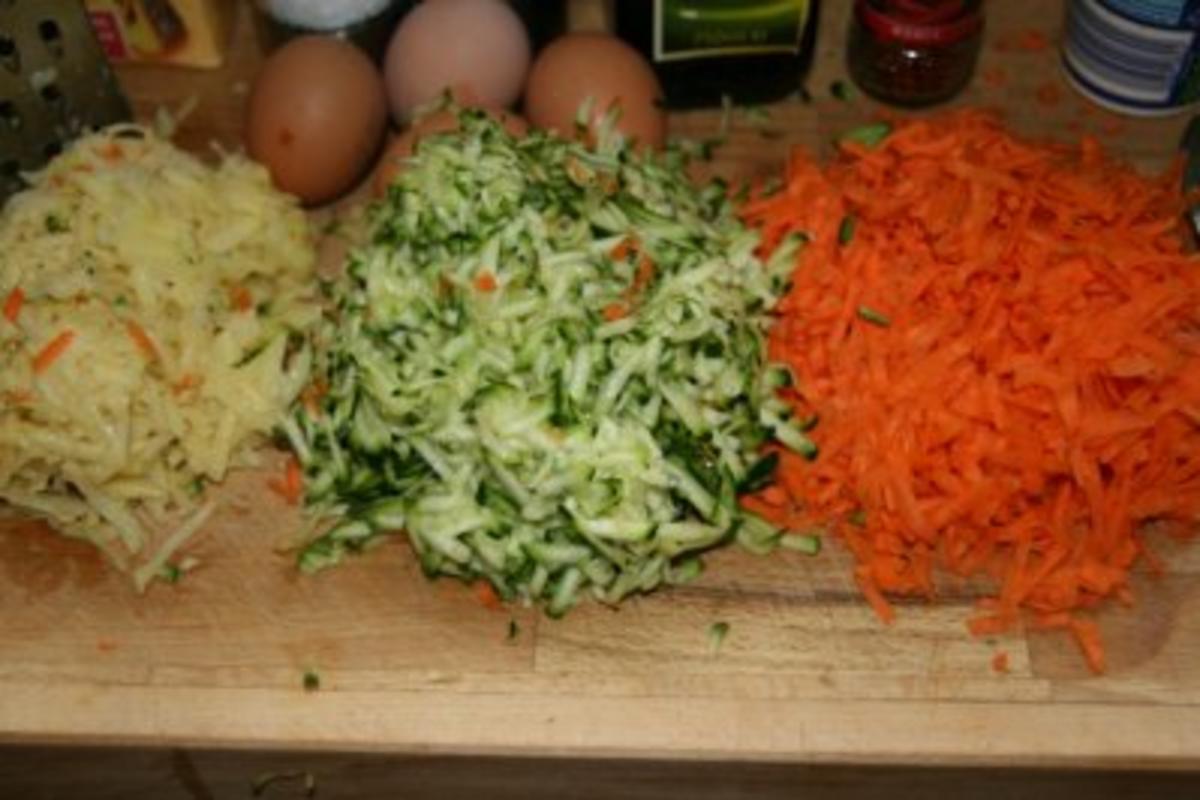 Vegetarisch: Gemüsepuffer mit Quarkdip - Rezept - Bild Nr. 3