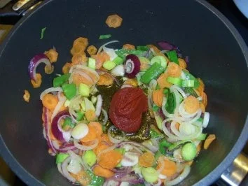 Frühlingssuppe mit Wintergemüseresten - Rezept - Bild Nr. 6