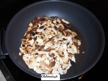 Erdbeerkuchen mit selbstgemachten Mürbeteig - Rezept - Bild Nr. 3