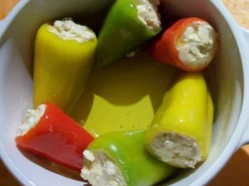 Kochen: Spitzpaprika gefüllt mit Tofu und Schafskäse - Rezept