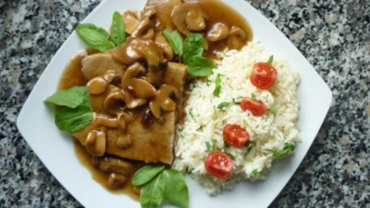 Grappa-Honig-Schweinebraten mit Steinpilz-Schalottensauce und ...