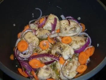 Rezept: Geimpfte Hühnerbrustviertel an Thymian,- Basilikumofenkartoffel mit Kräuterdip Bild Nr. 5 Geimpfte Hühnerbrustviertel an Thymian,- Basilikumofenkartoffel mit Kräuterdip - Rezept - Bild Nr. 5