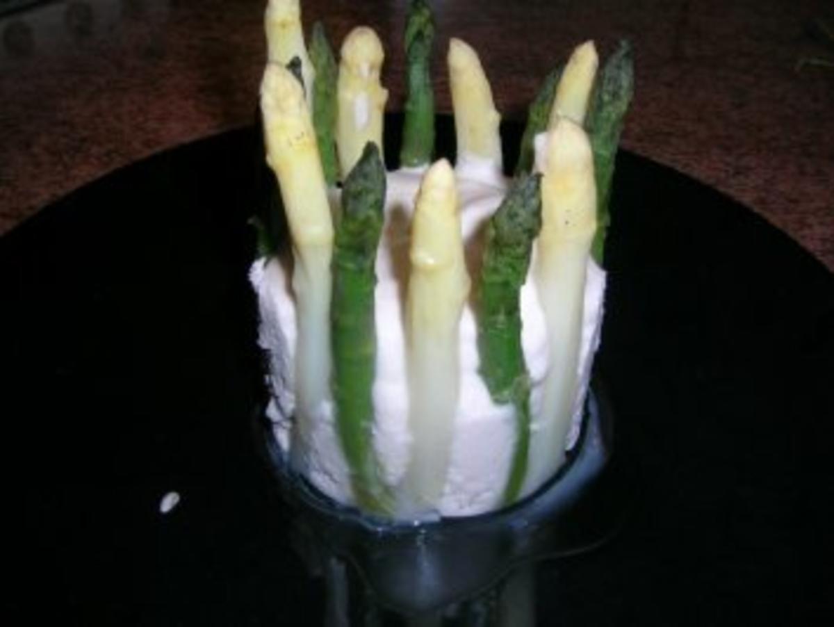 Chartreuse vom grünen und weißen Spargel mit Garnelen - eine tolle Vorspeise - - Rezept - Bild Nr. 5