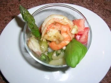 Garnelen mit Spargel im Glas - eine leckere Vorspeise - - Rezept