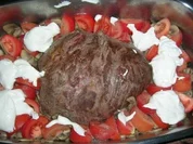 Steakhüfte aus dem Ofen im Gemüsebett mit Buttergnocchis - Rezept