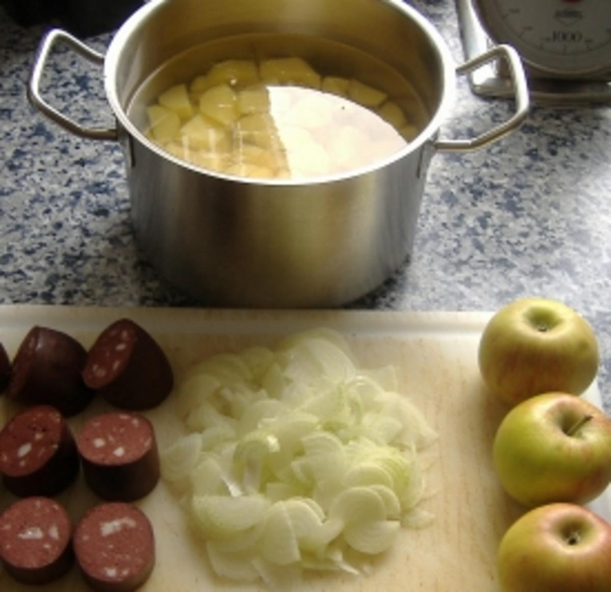 Bilder für Himmel und Erde mit gebratener Blutwurst - Rezept