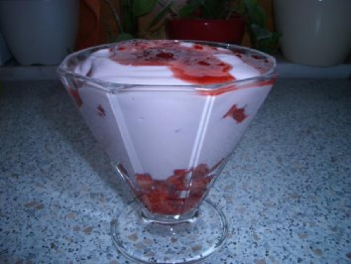 Erdberr-Schicht-Dessert - Rezept - Bild Nr. 2
