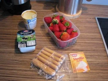 Rezept: "DESSERT" Erdbeer-Lust Bild Nr. 2 "DESSERT" Erdbeer-Lust - Rezept - Bild Nr. 2