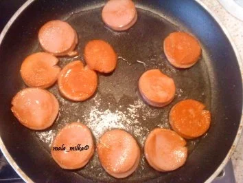 Omlette mit Fleischwurst, Champignons und Röstzwiebeln - Rezept - Bild Nr. 3