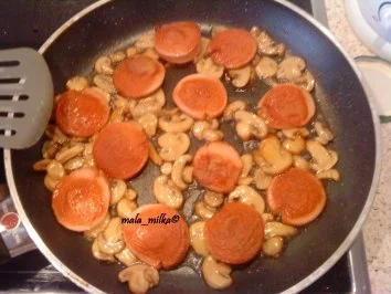 Omlette mit Fleischwurst, Champignons und Röstzwiebeln - Rezept - Bild Nr. 6