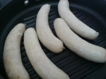 Rezept: Paprikagemüse zu Bratwurst und Salzkartoffeln Bild Nr. 7 Paprikagemüse zu Bratwurst und Salzkartoffeln - Rezept - Bild Nr. 7