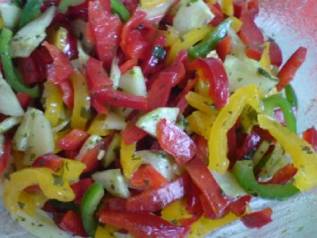Paprika-Gurken-Salat - Rezept